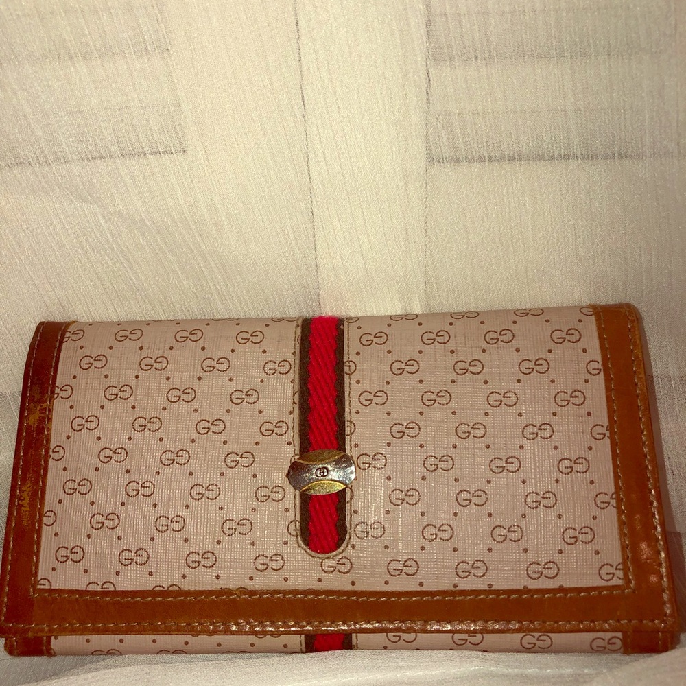 Gucci Vintage Authentic Wallet